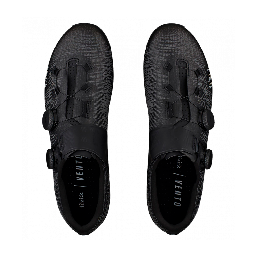 ZAPATILLA FIZIK VENTO INF KNIT CARBON COLOR NEGRO-NEGRO